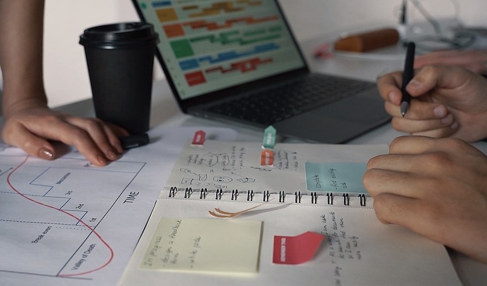 Market expansion services (MES) refer to a range of strategies and activities that large enterprises undertake to enter new geographic and European markets Market expansion services (MES) refer to a range of strategies and activities that large enterprises undertake to enter new geographic and European markets